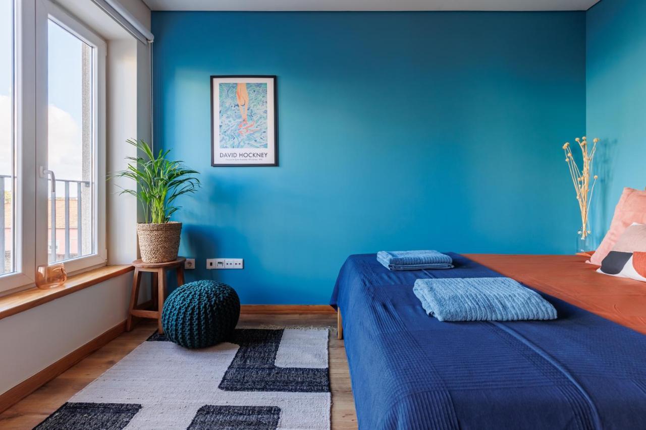 A Pop Of Color By Lovelystay Porto Exterior photo