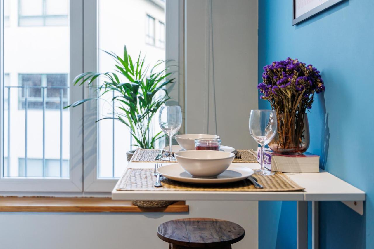 A Pop Of Color By Lovelystay Porto Exterior photo
