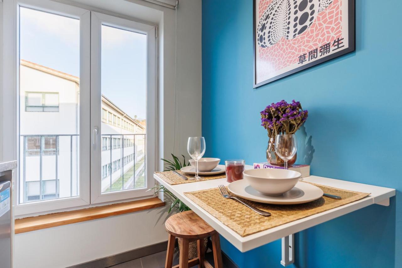 A Pop Of Color By Lovelystay Porto Exterior photo